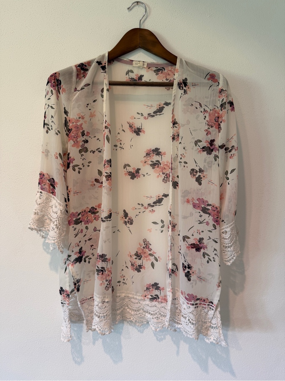 Mason & Belle Sheer Open Front Floral Sheer Tunic Kimono Lace Crochet Hem Beachy - Picture 2 of 7